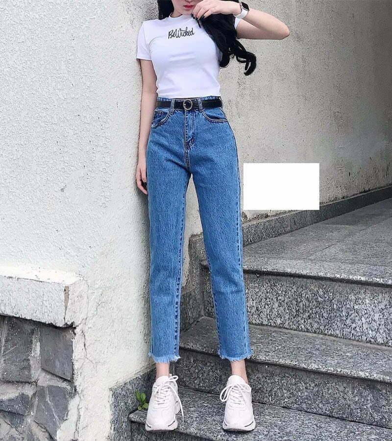 Quần jeans là item thời trang không thể thiếu