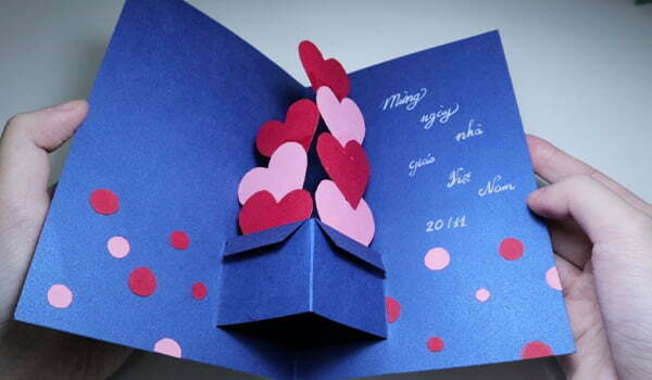 Một tấm thiệp handmade đơn giản nhưng tình cảm