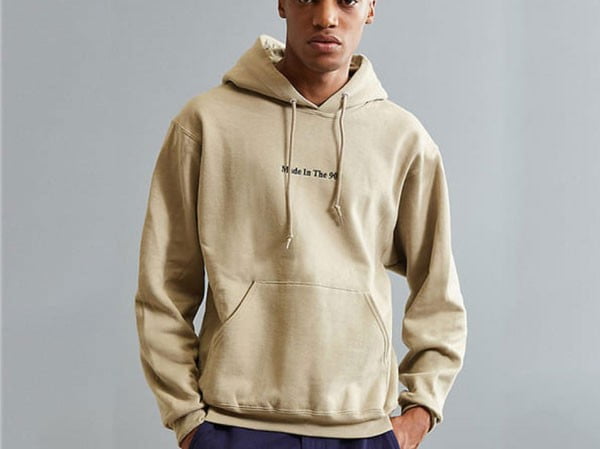 Áo hoodie là loại áo có form to và rộng