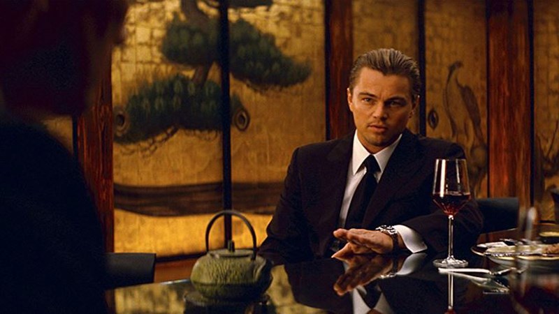 Leonardo DiCaprio trong vai Cobb