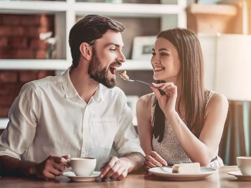 Niềm vui của người ấy chính là hạnh phúc của bạn