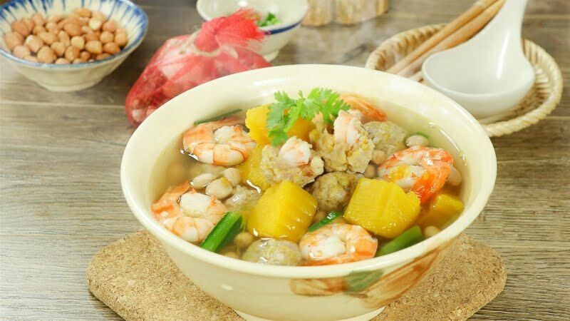Canh bí đỏ thịt tôm thơm ngon