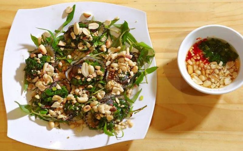 Món ốc ở quán ốc Út Hải