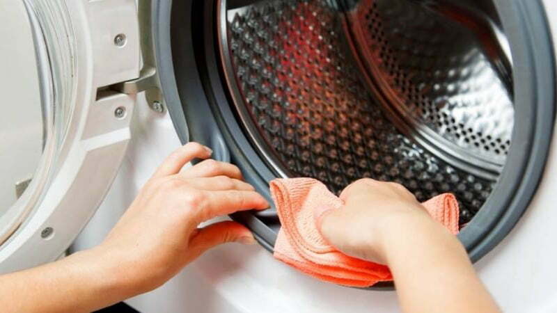Vệ sinh lồng giặt, túi lọc bông vải thường xuyên