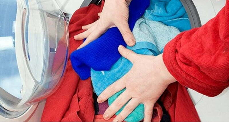 Giặt quá nhiều quần áo trong một lần giặt