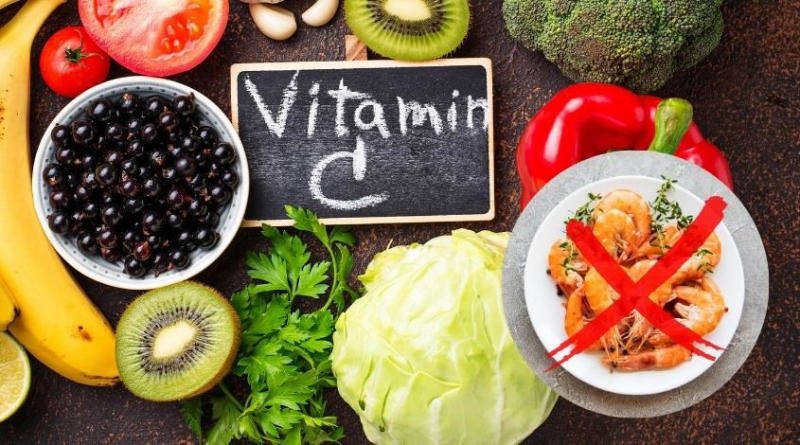 Không ăn tôm cùng rau củ quả giàu vitamin C