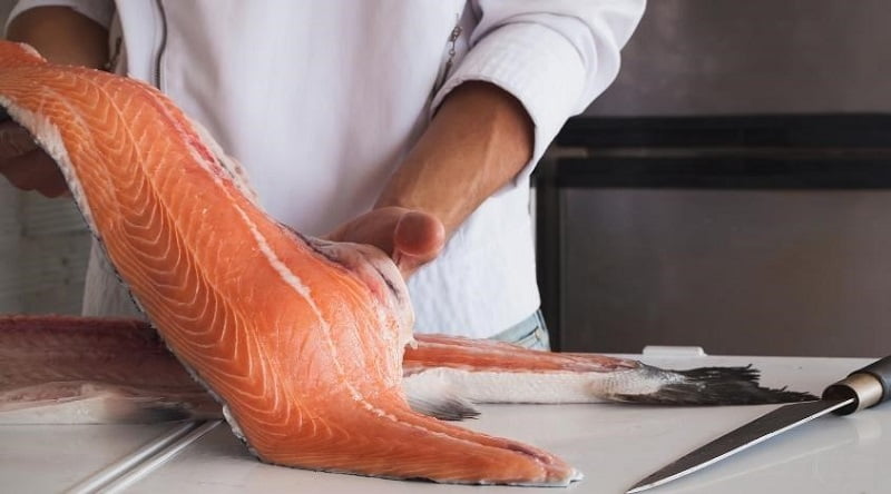 Lưu ý khi ăn cá hồi để giảm cân