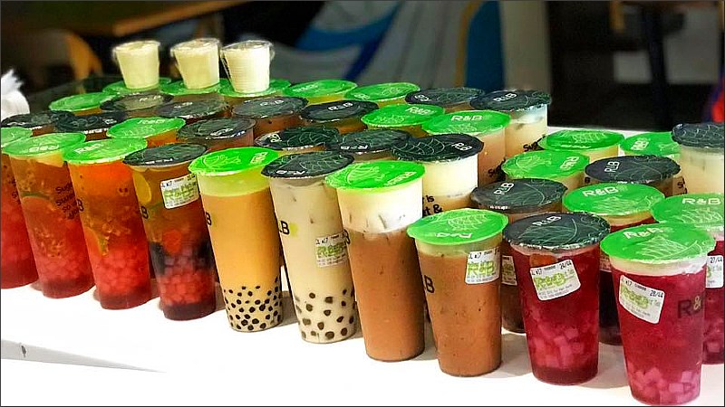 Menu của R&B khá phong phú với hơn 40 hương vị trà, trà sữa độc đáo