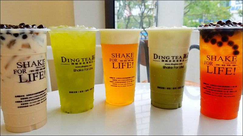 Menu trà tại Ding Tea rất đa dạng