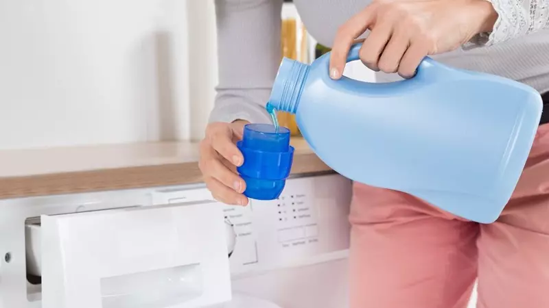 Bạn cũng nên dùng nước giặt