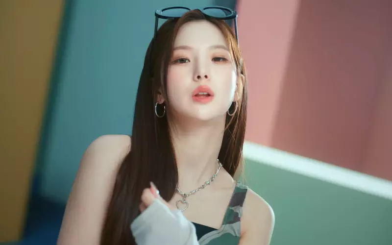 Thông tin Yujin