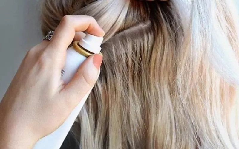 Các bạn cũng có thể sử dụng loại dầu xả khô (leave-in conditioner)