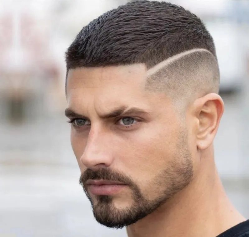 Kiểu tóc Buzz Cut kẻ vạch giúp bạn trông cá tính hơn