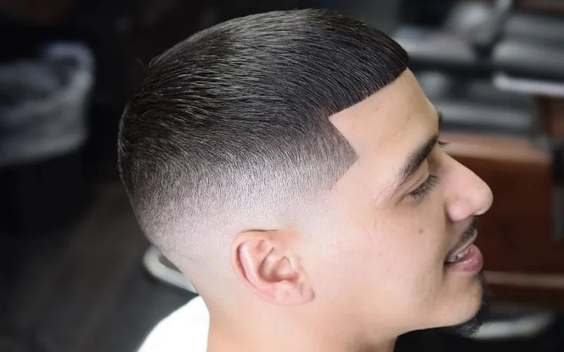 Kiểu tóc Buzz Cut mix Mid Fade khoẻ khắn, gọn gàng
