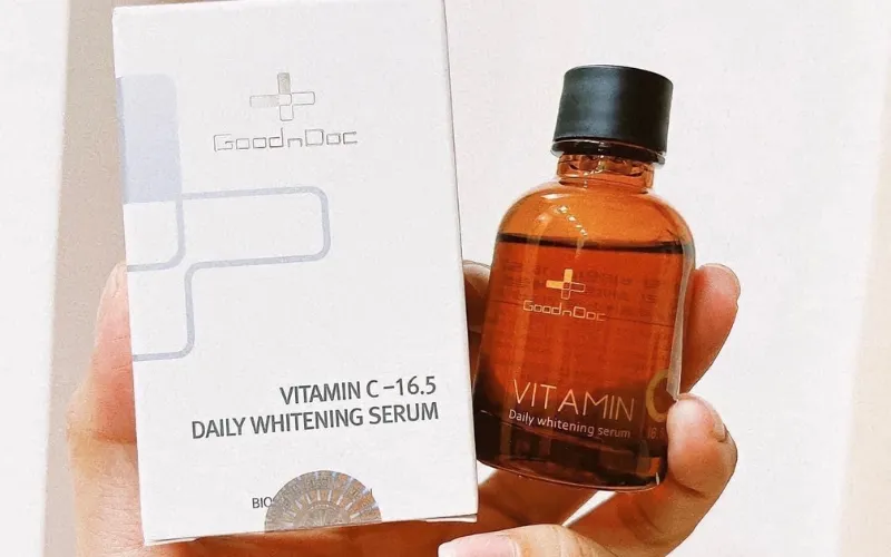 Serum Vitamin C-16.5 Daily Whitening sẽ giúp dưỡng và làm trắng da